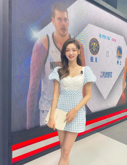 足坛穆先生：商业价值与体育经济新标杆